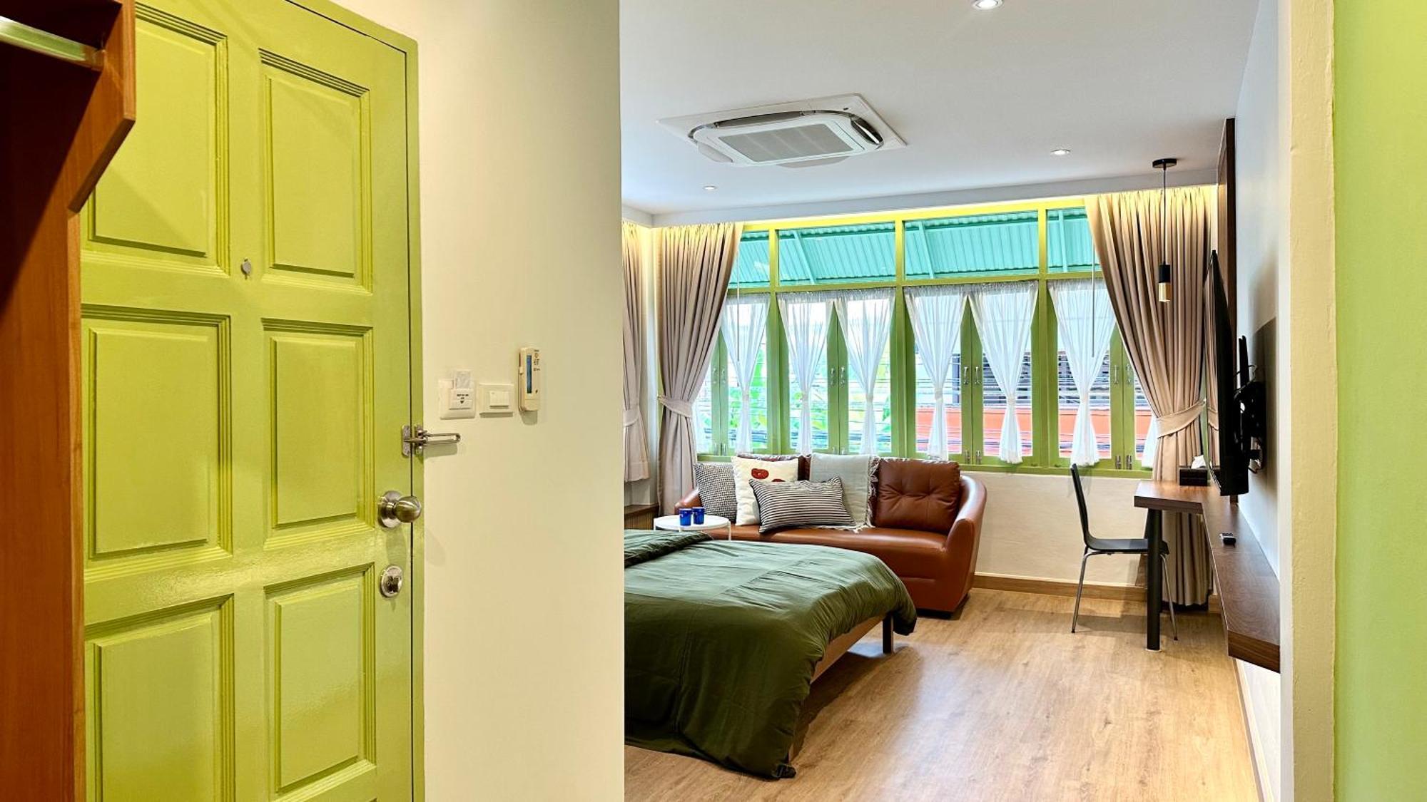 The Tangerine Guesthouse Bangkok Esterno foto