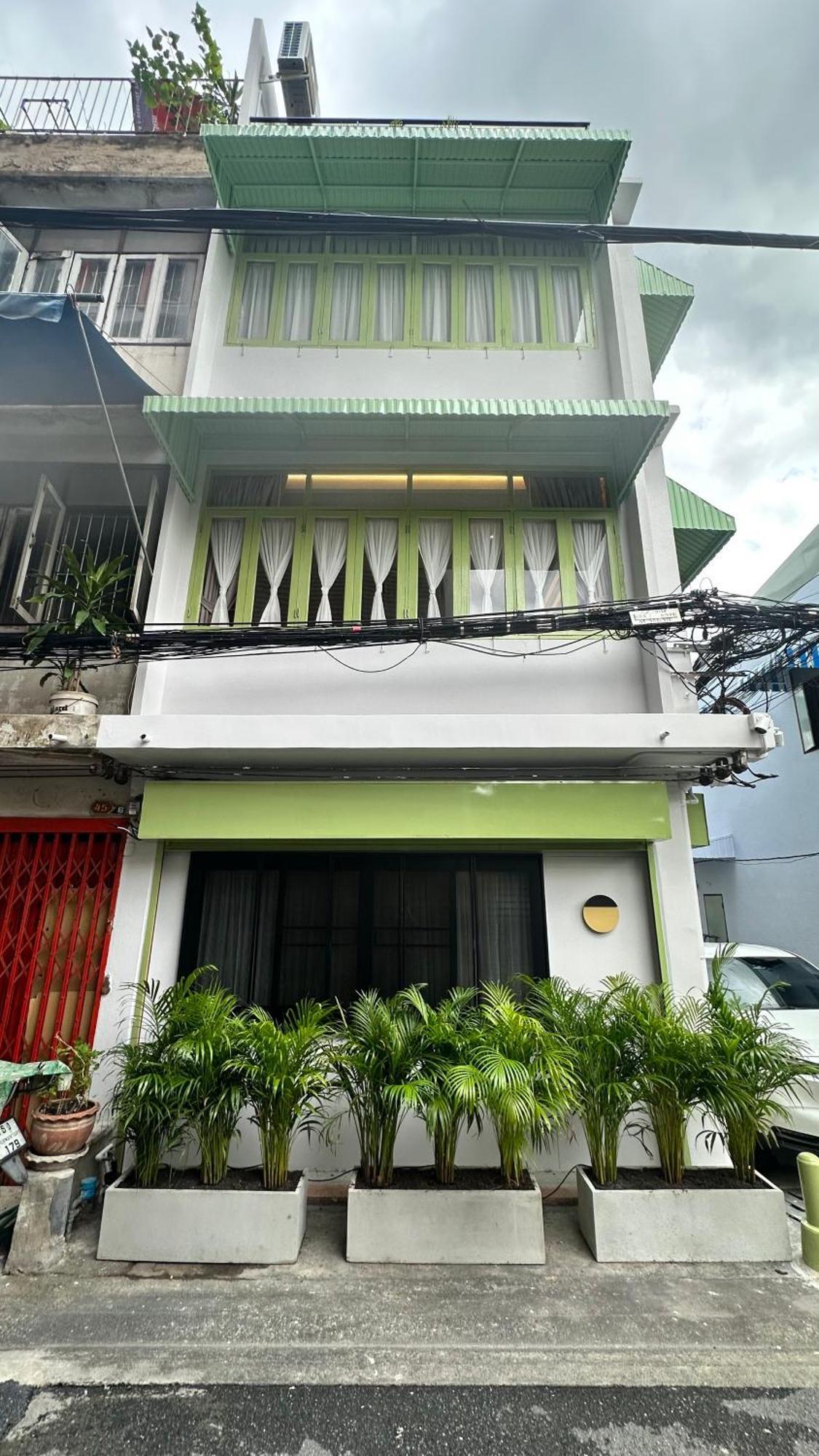 The Tangerine Guesthouse Bangkok Esterno foto